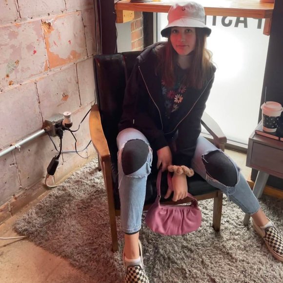 Meet your Posher, Rochelle - Picture 3 of 7